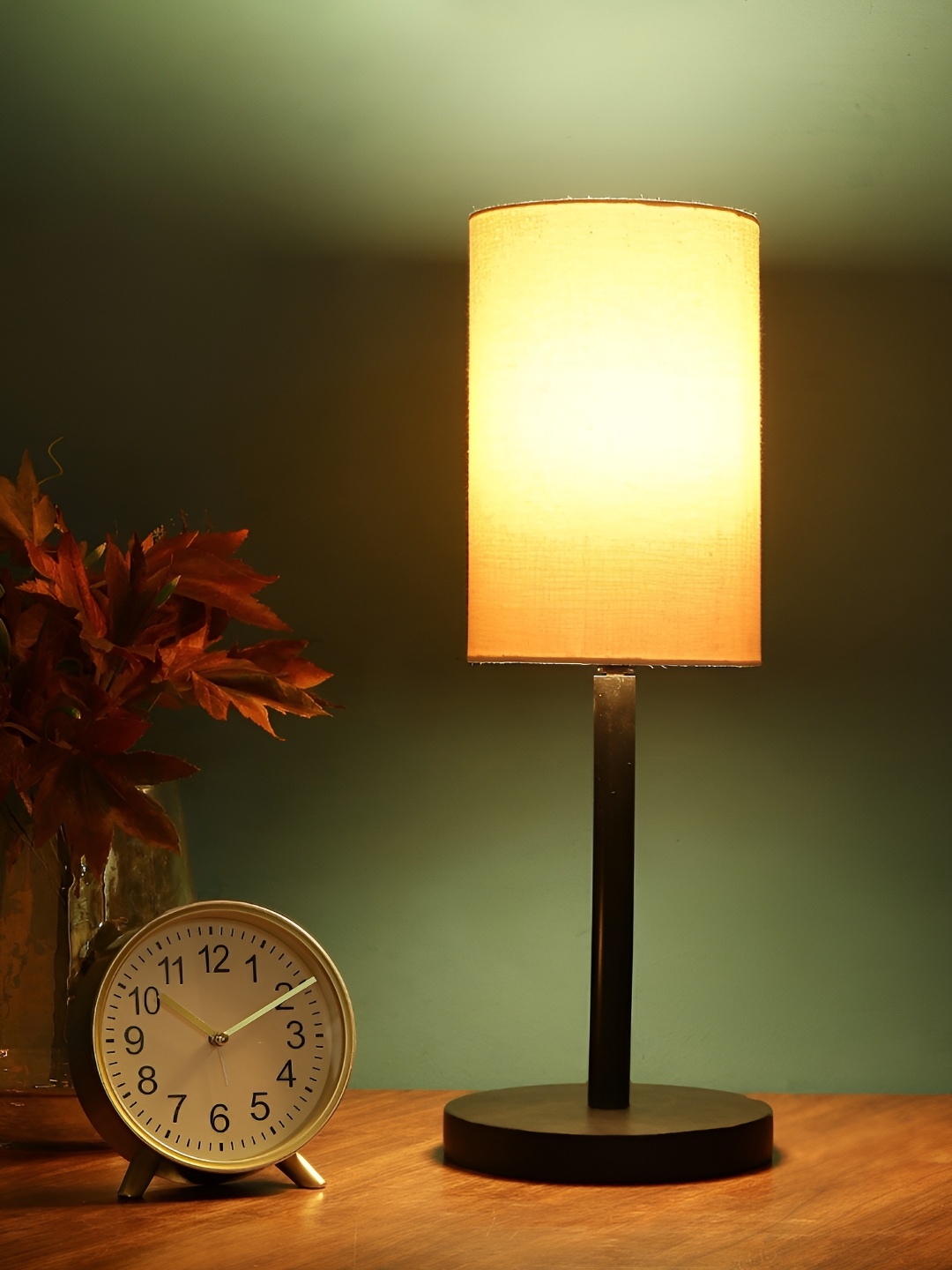 

BTR CRAFTS Cream Coloured & Black Cylindrical Shape Metal Table Lamp with Adjustable Cord