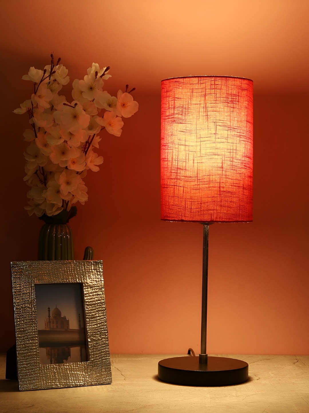 

BTR CRAFTS Red & Black Cylindrical Shaped Metal Table Lamp with Adjustable Cord