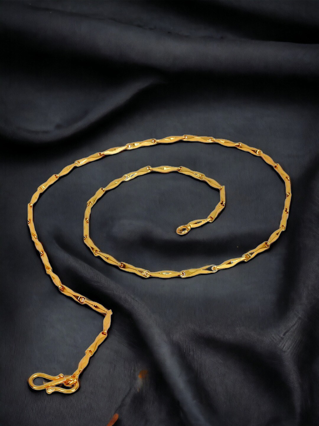 

Goldnera Unisex Gold-Plated Chain