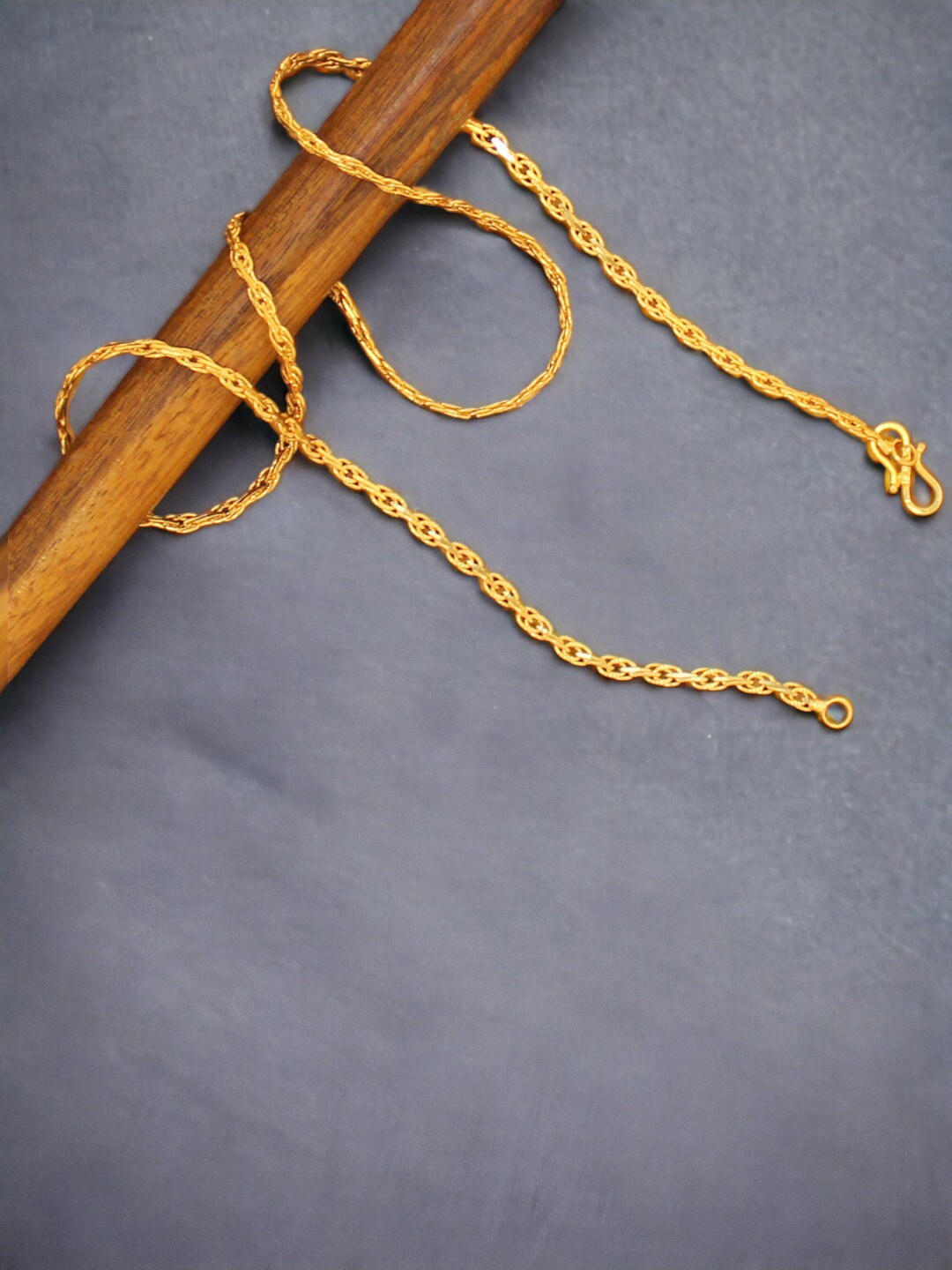 

Goldnera Gold-Plated Minimal Chain