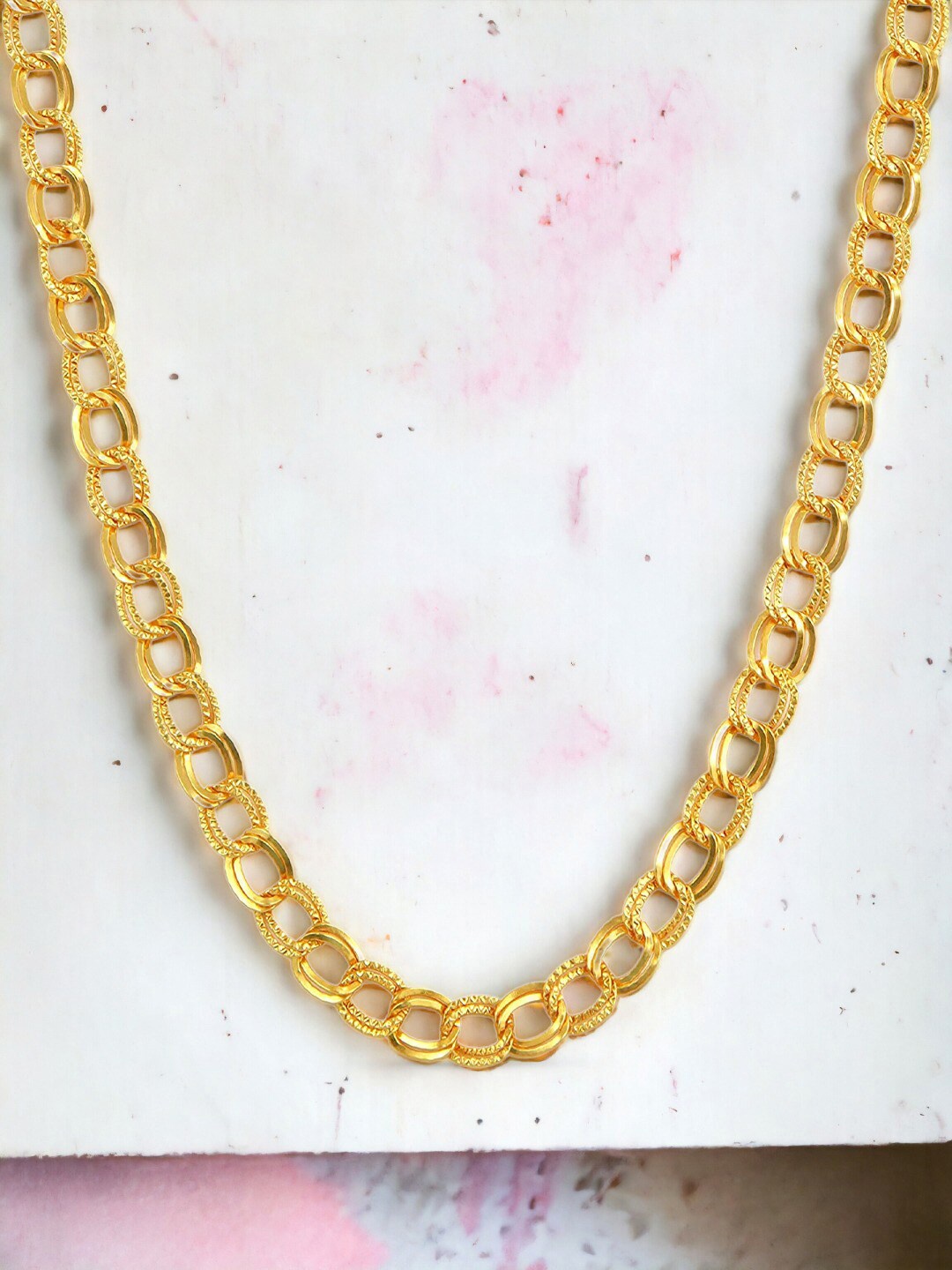 

Goldnera Men Gold-Plated Statement Chain