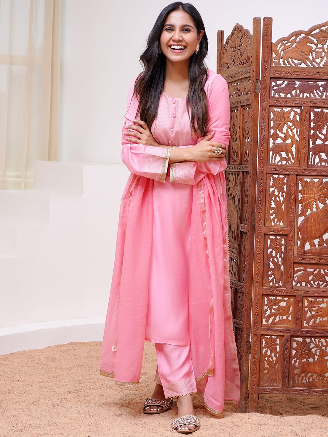

NERO Striped Yoke Design Zari Kurta And Trousers With Dupatta, Pink