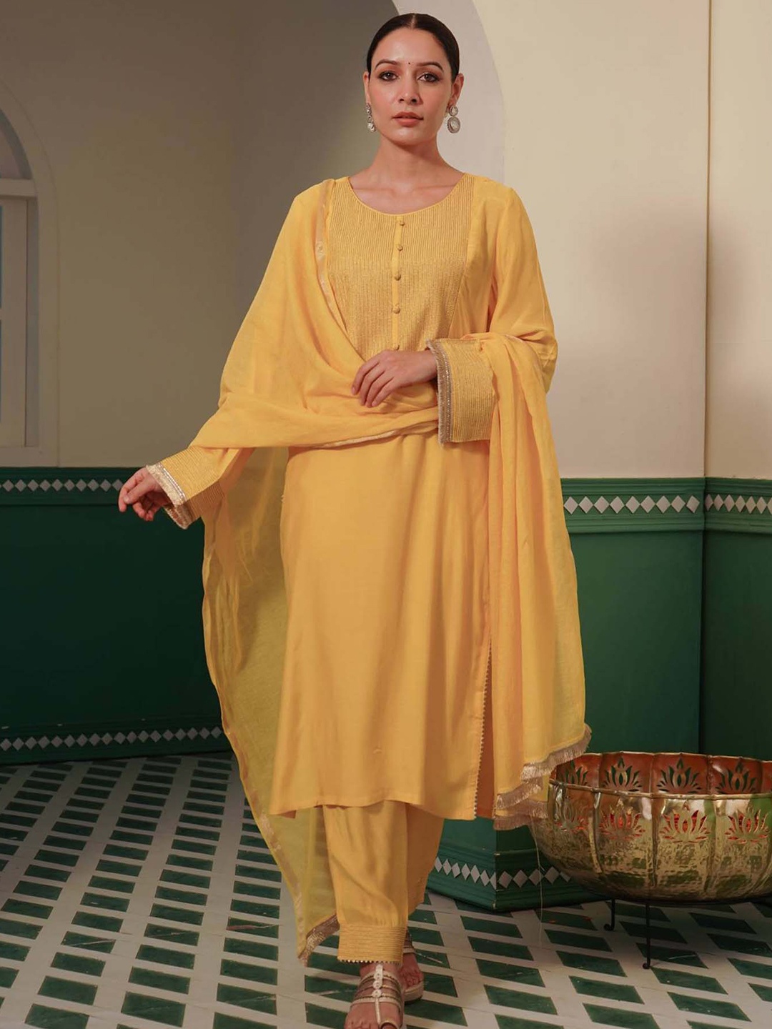 

NERO Striped Yoke Design Pure Silk Kurta With Trousers & Dupatta, Yellow