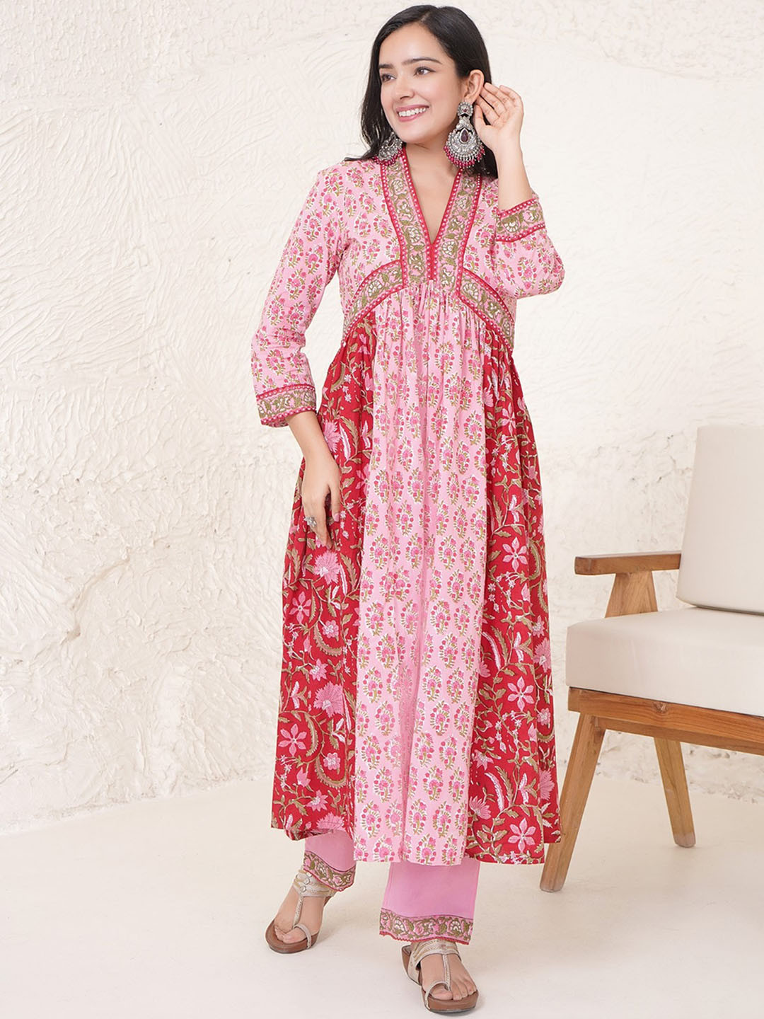 

NERO Floral Printed Thread Work Pure Cotton Empire Kurta With Trousers & Dupatta, Pink