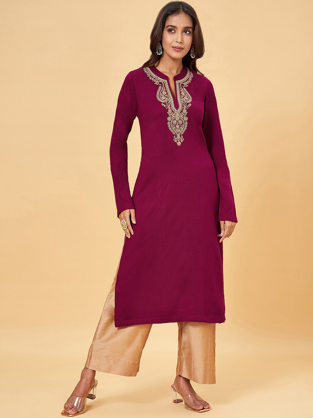 

RANGMANCH BY PANTALOONS Yoke Design Embroidered A-Line Acrylic Kurta, Magenta