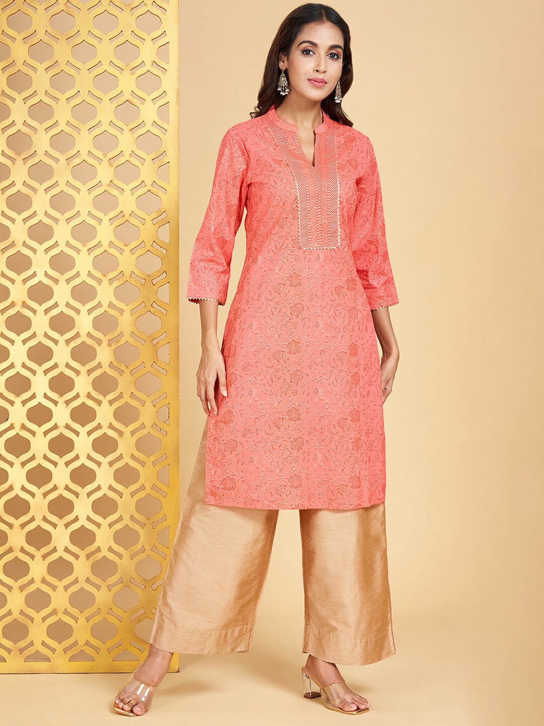 

RANGMANCH BY PANTALOONS Floral Printed Mandarin Collar Straight Kurta, Coral