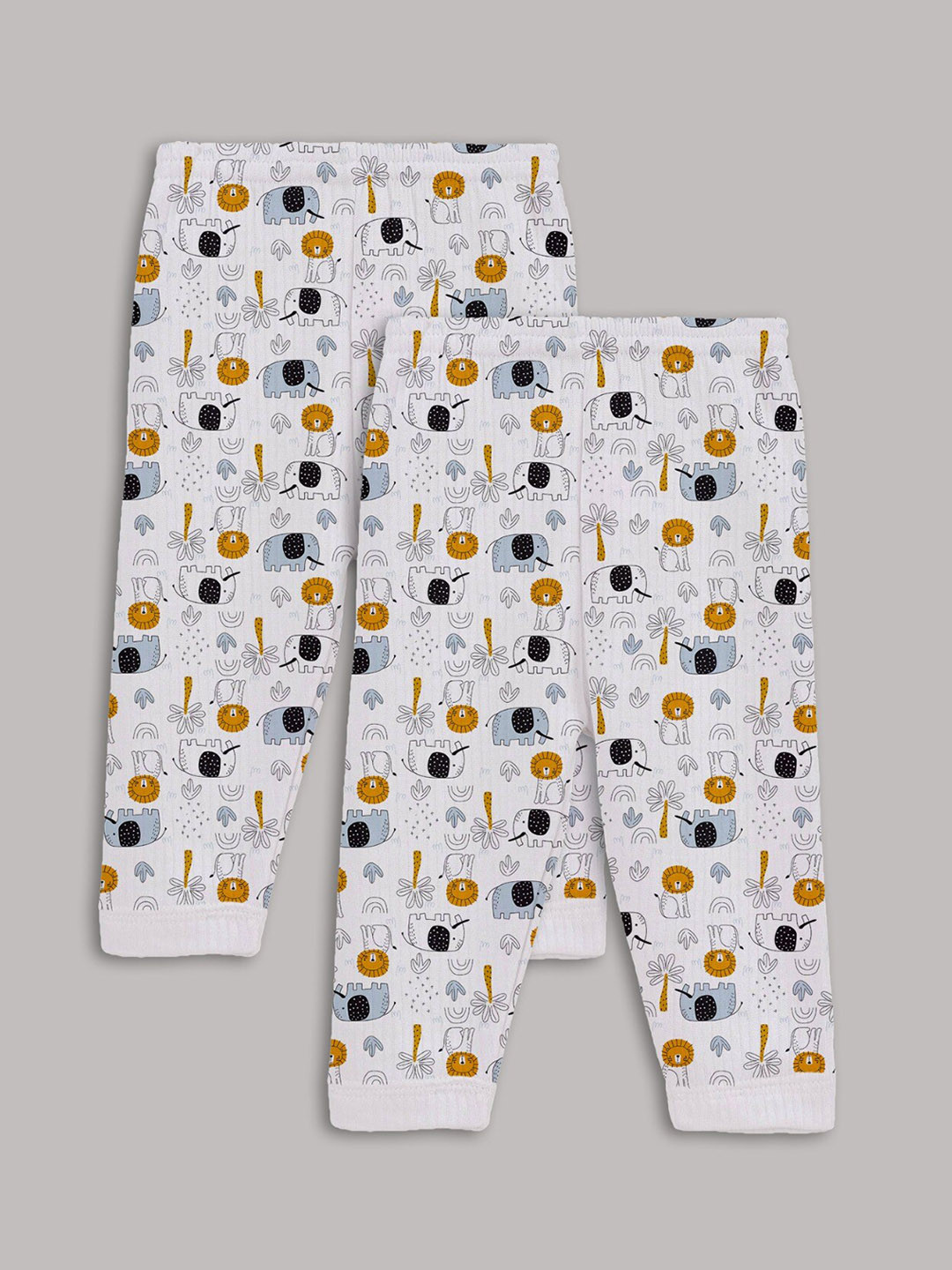 

Kanvin Boys White & Black Pack Of 2 Printed Thermal Bottoms
