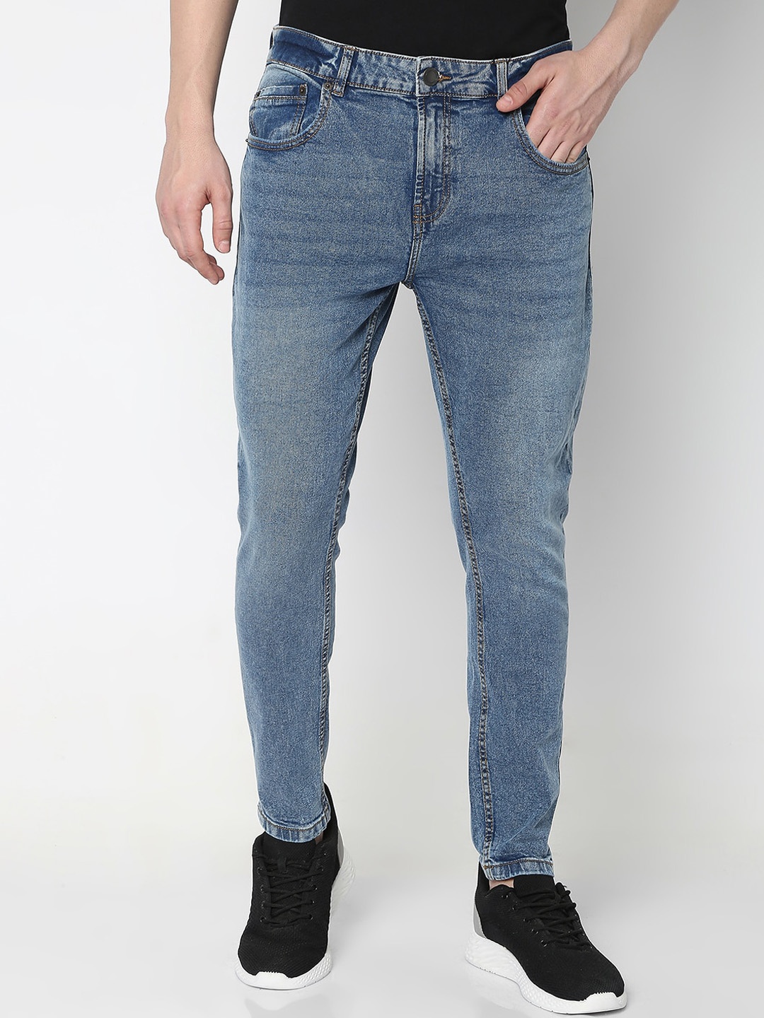 

R&B Men Slim Fit Mid-Rise Light Fade Clean Look Cotton Jeans, Blue
