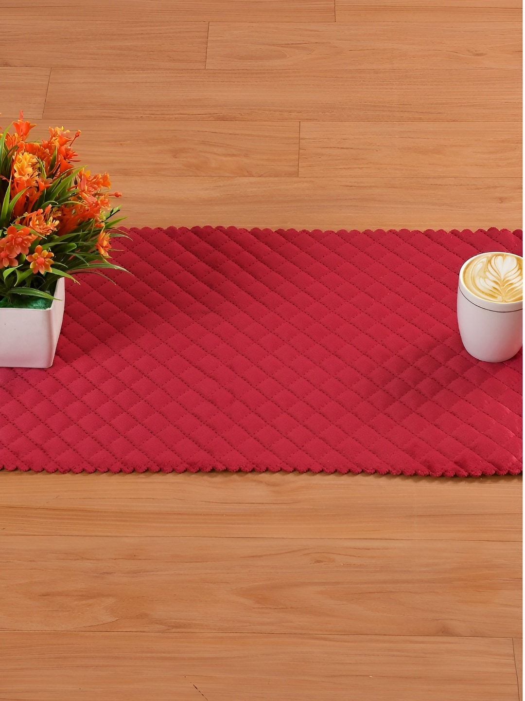 

HOMADORN Maroon Quilted Table Runner