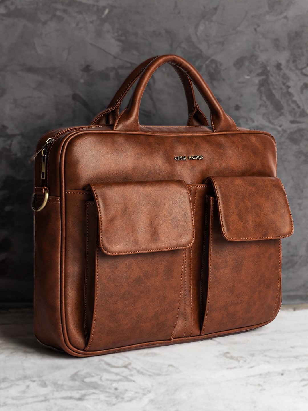 

Gauge Machine 16" Tan Laptop messenger Bag, Brown