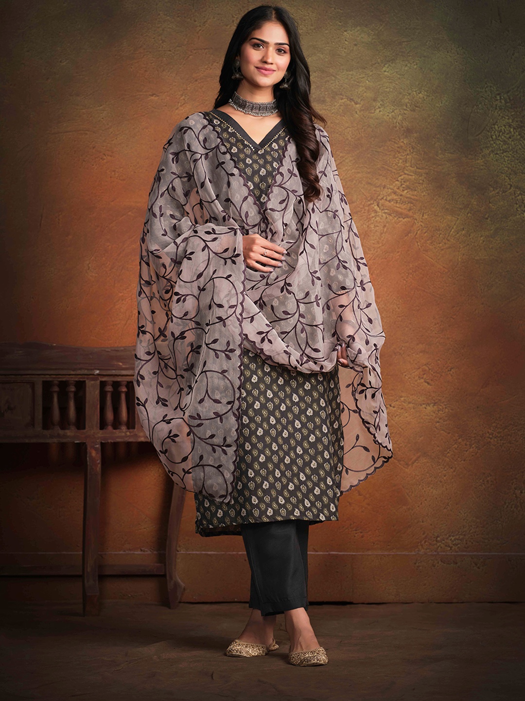 

Sangria Ethnic Motifs Printed V-Neck Gotta Patti Kurta With Trouser & Dupatta, Black