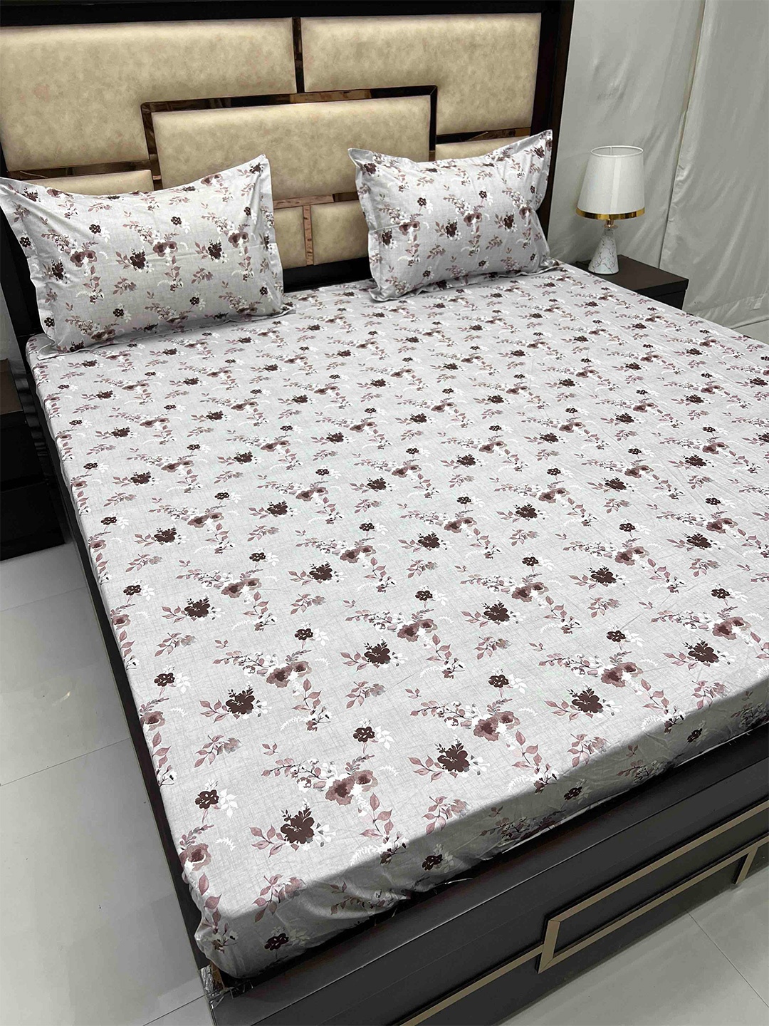 

Pure Decor Villa Grey 300 TC Cotton Floral King Bedsheet with 2 Pillow Covers