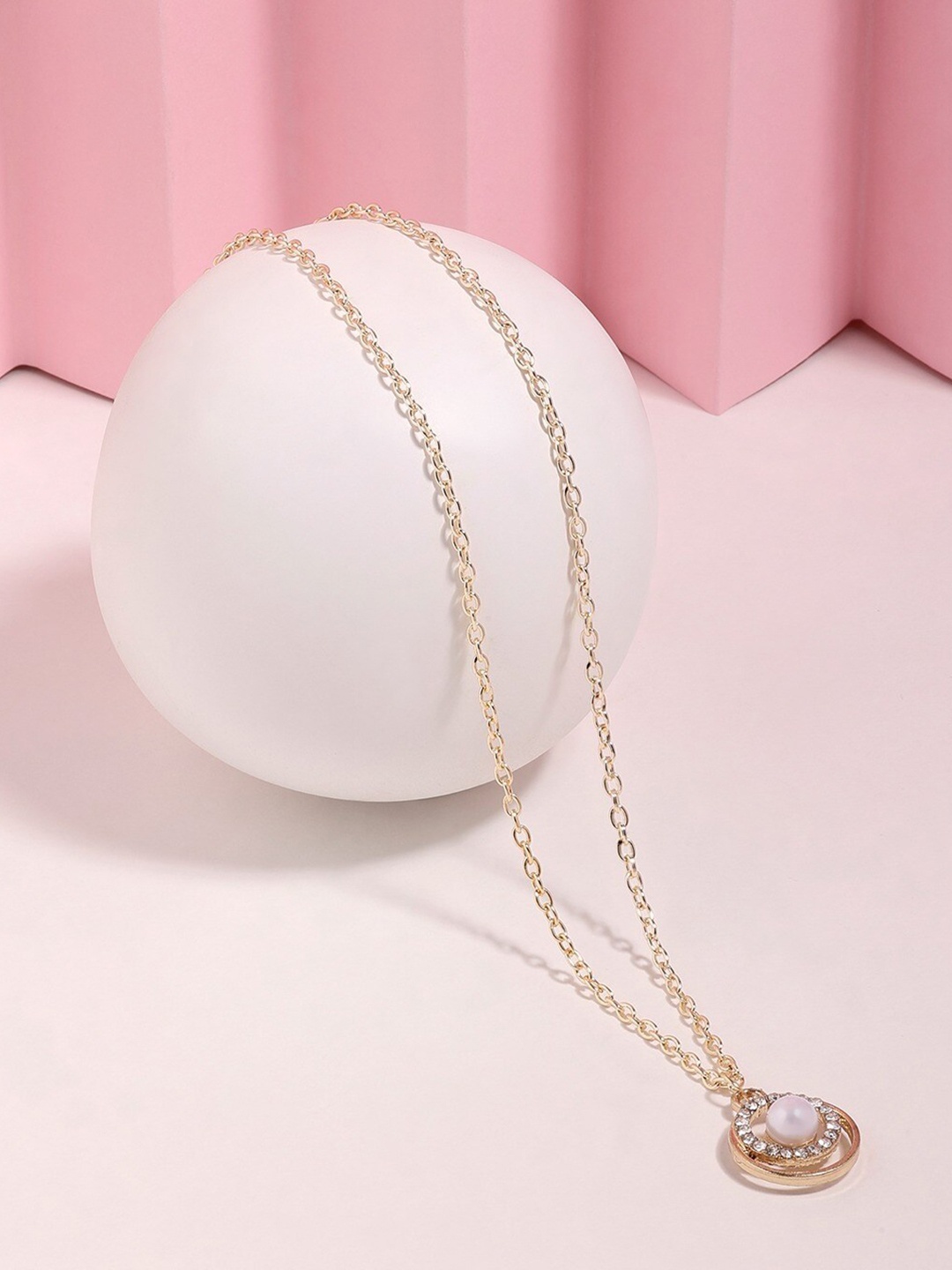 

AMI Gold-Plated Pearl Embellished Chain