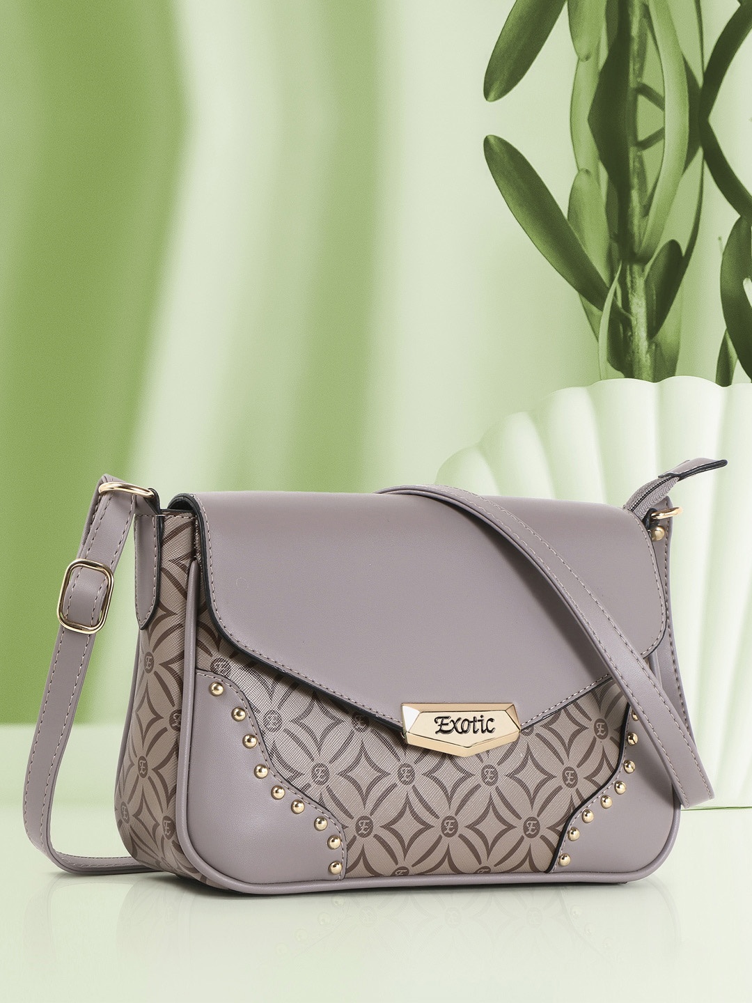 

Exotic Geometric Printed Structured Sling Bag, Grey