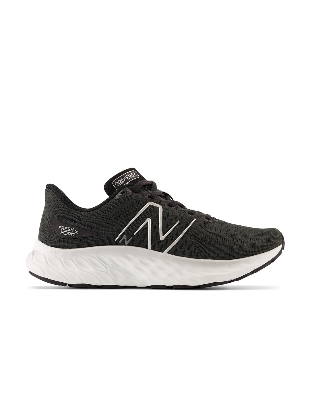 

New Balance Women EVOZ Woven Design Running Shoes, Black