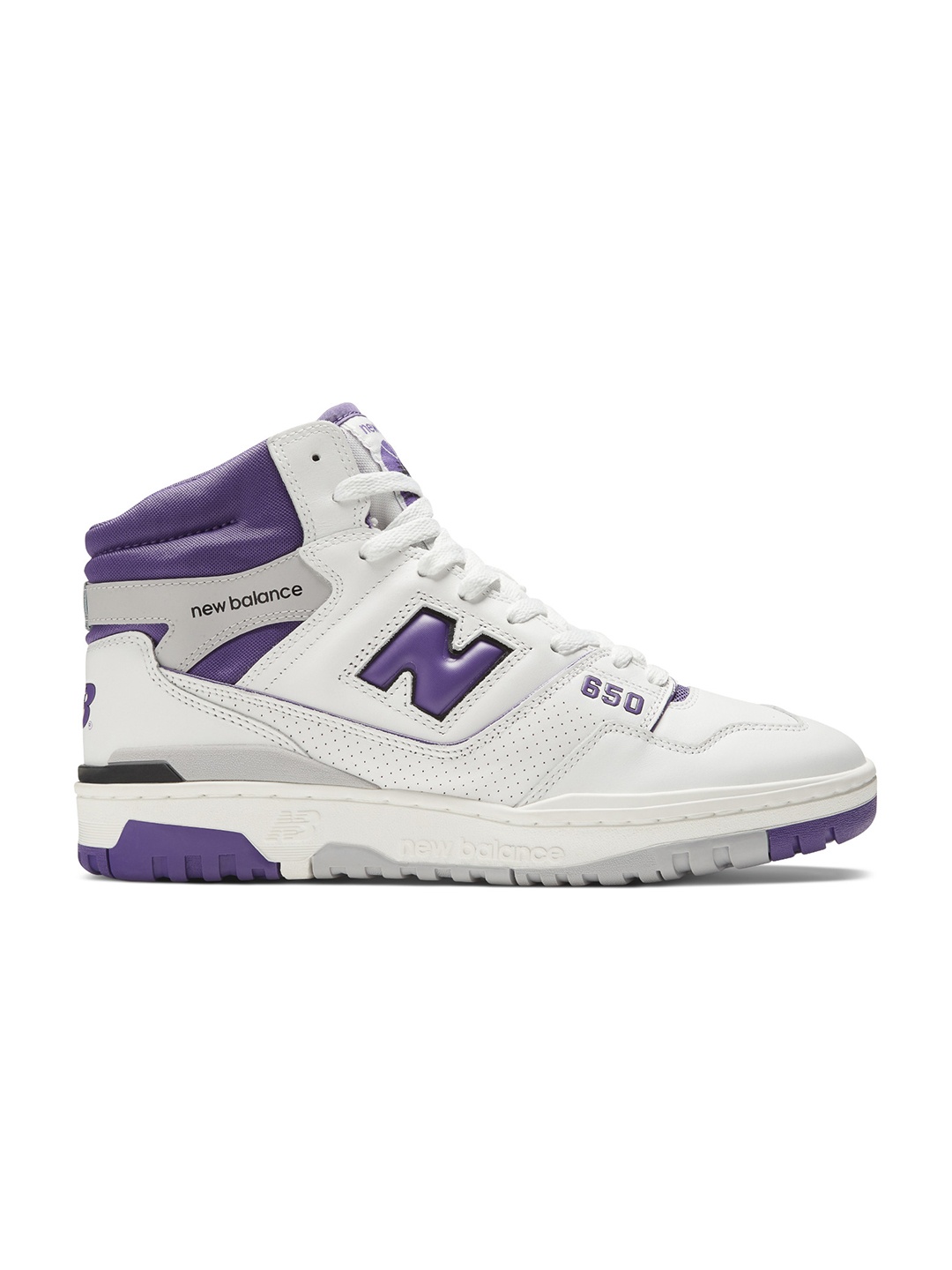 

New Balance Men Mid-Top Training or Gym Shoes, White