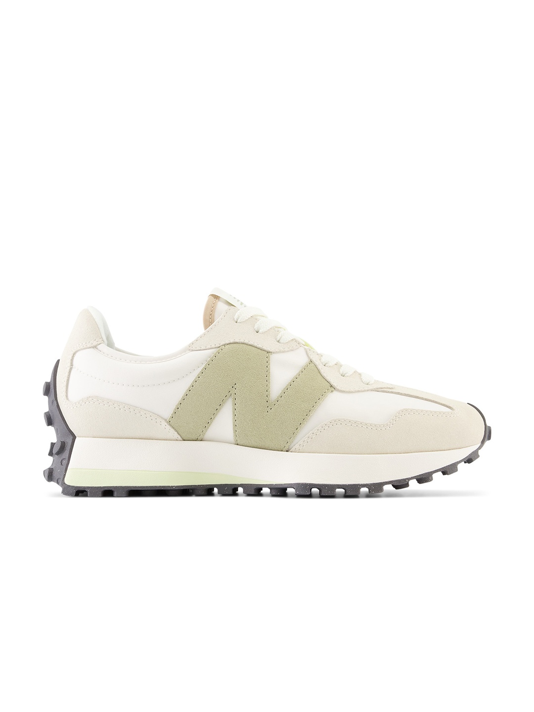 New Balance Women Colourblocked Training or Gym Shoes, White