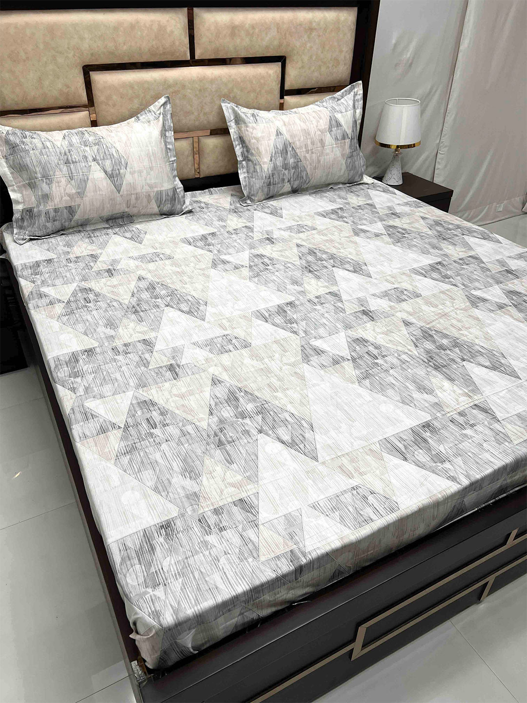 

Pure Decor Divine Fur Grey Geometric 330 TC Cotton King Bedsheet with 2 Pillow Covers
