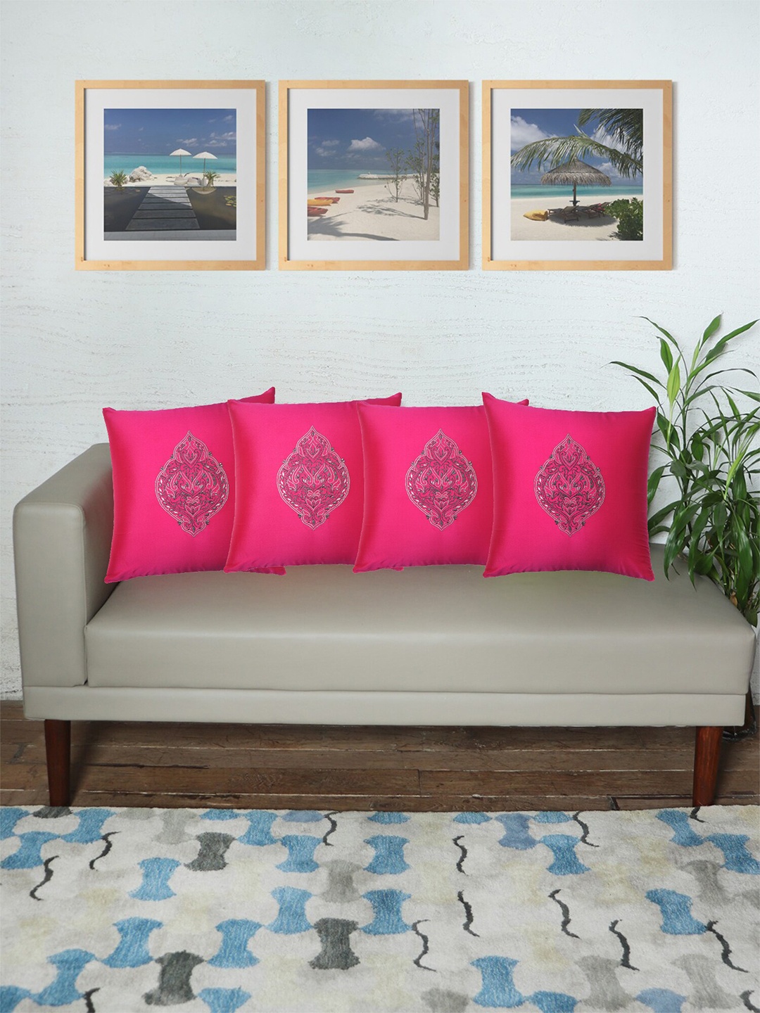 

ZEBA Pink & White 4 Pieces Square Cushion Covers