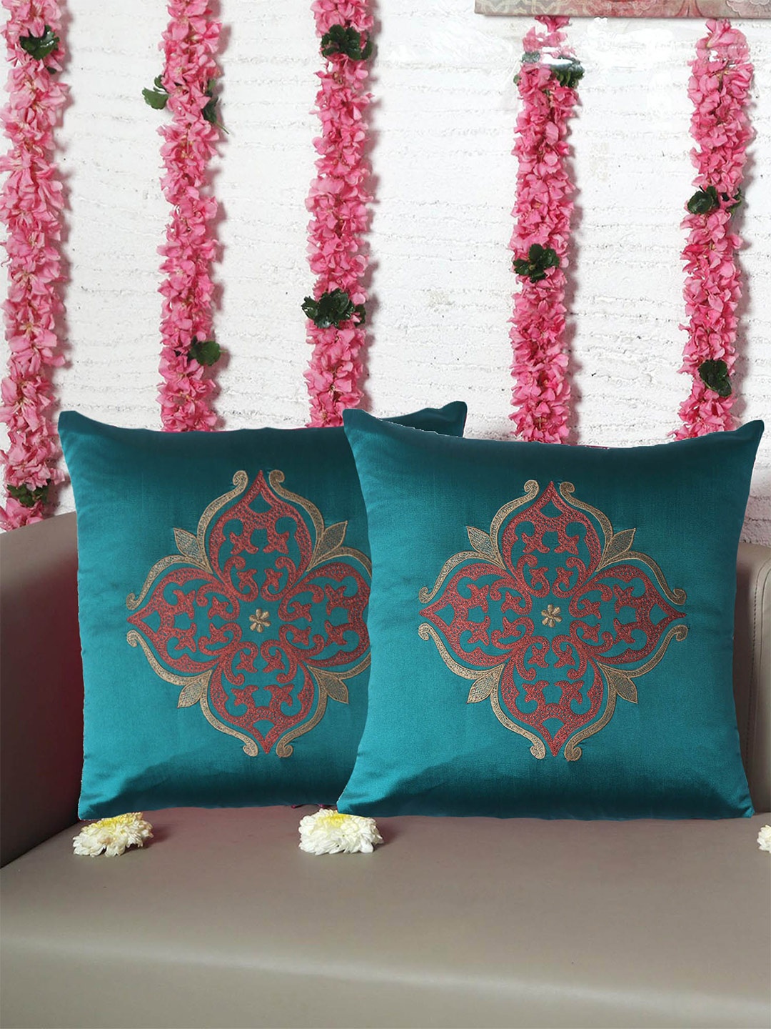 

ZEBA Teal & Red 2 Pieces Square Cushion Covers