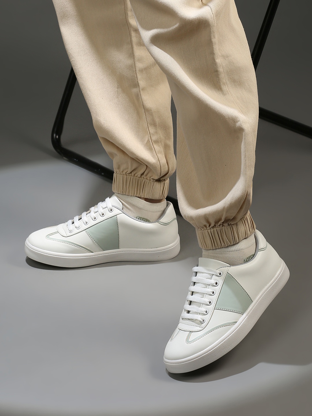 

Inc 5 Women Lace-Up Casual Sneakers, White