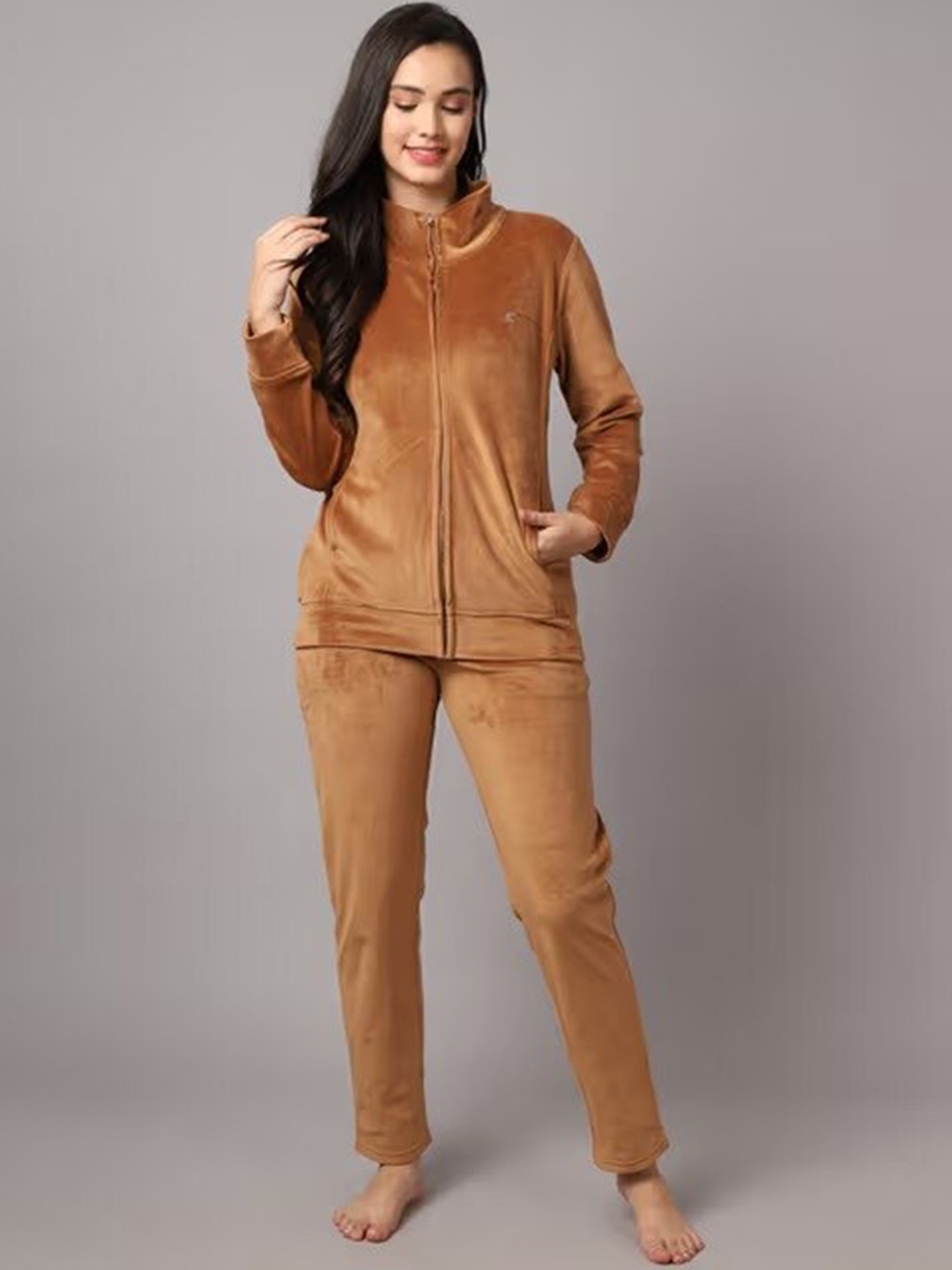 

FNOCKS Mock Collar Fleece Sweatshirt & Pyjamas, Brown