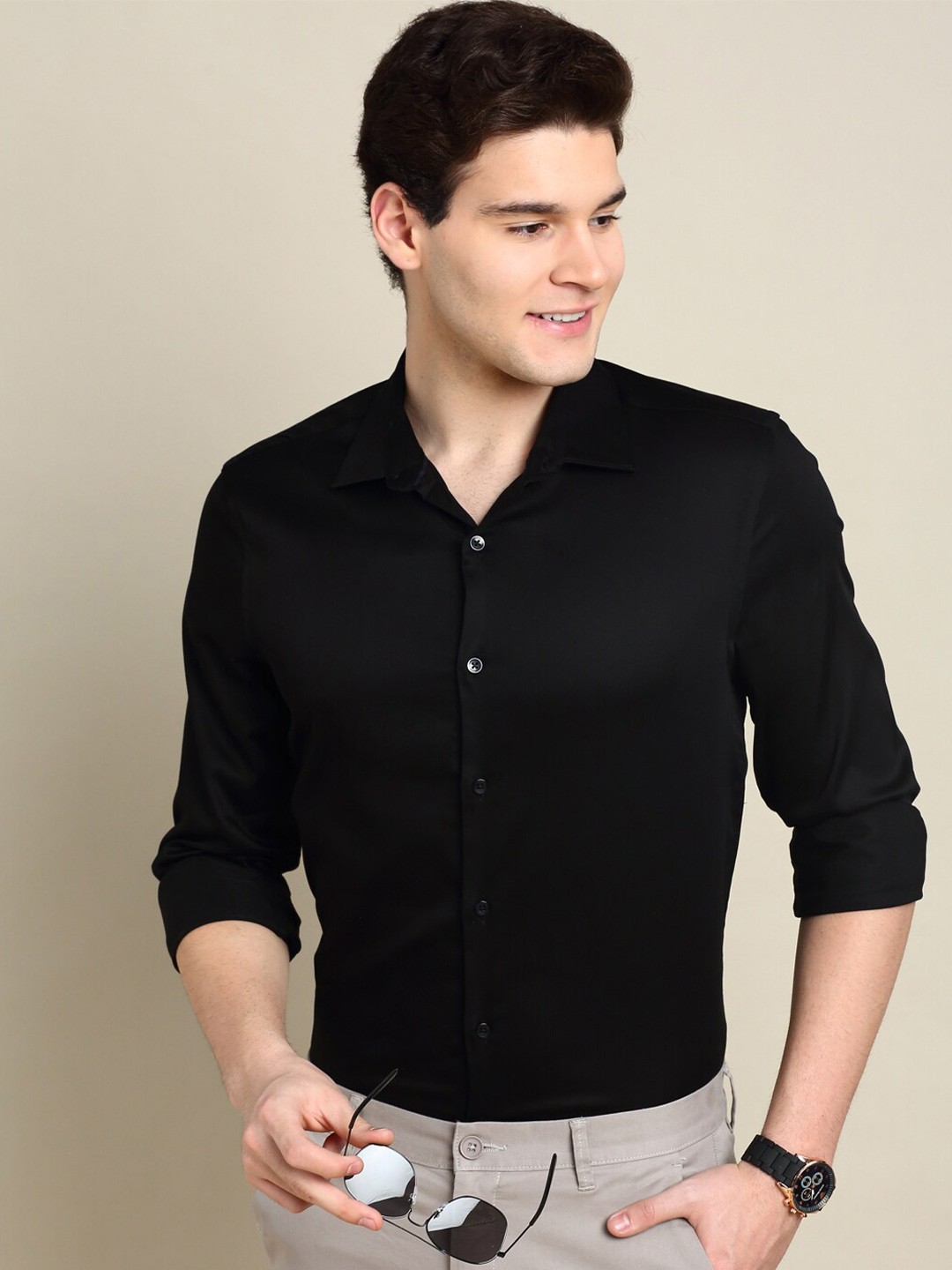 

INVICTUS Standard Slim Fit Twill Weave Cotton Formal Shirt, Black