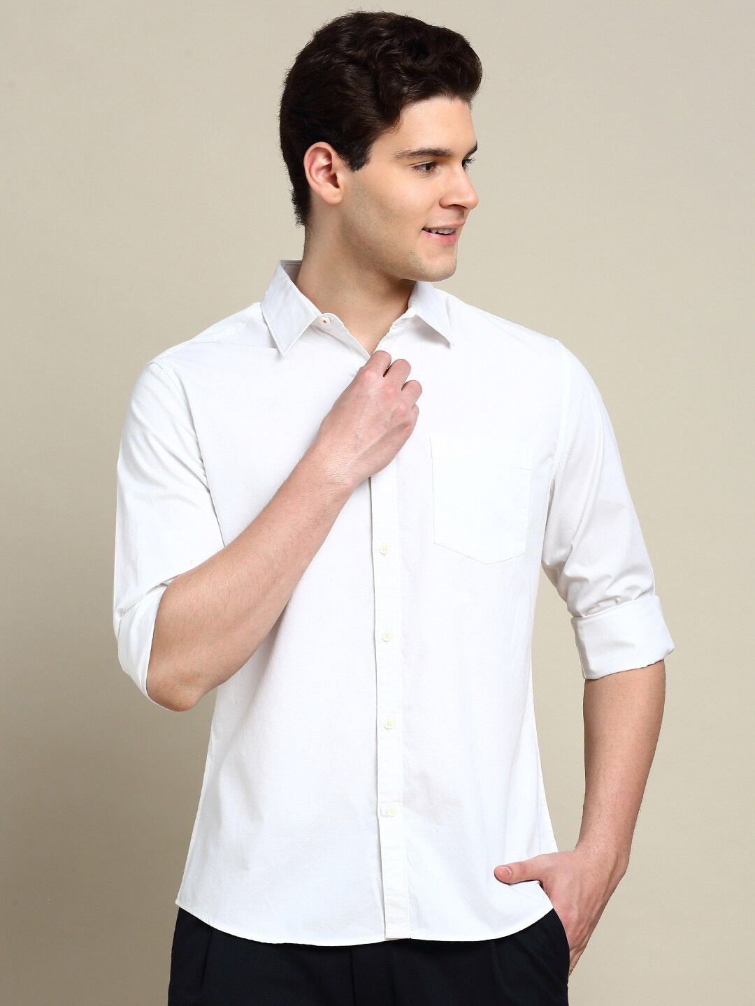 

INVICTUS Sport Slim Fit Spread Collar Twill Cotton Casual Shirt, White