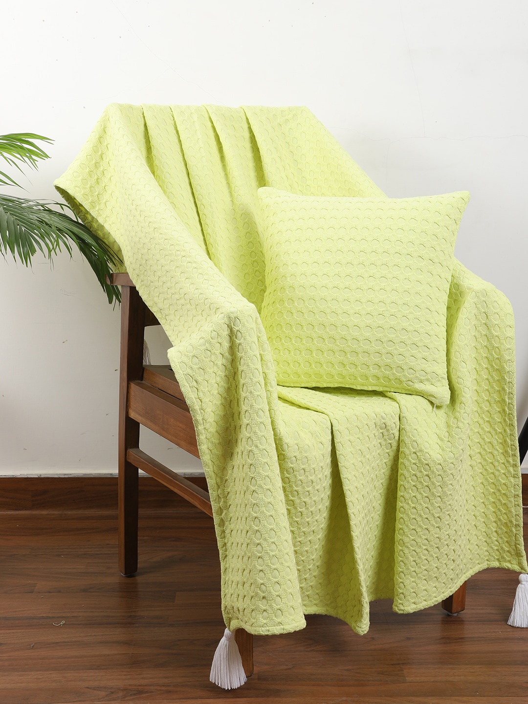 

Jamio Firati Green Waffle Textured Pure Cotton Throw & Cushion Cover