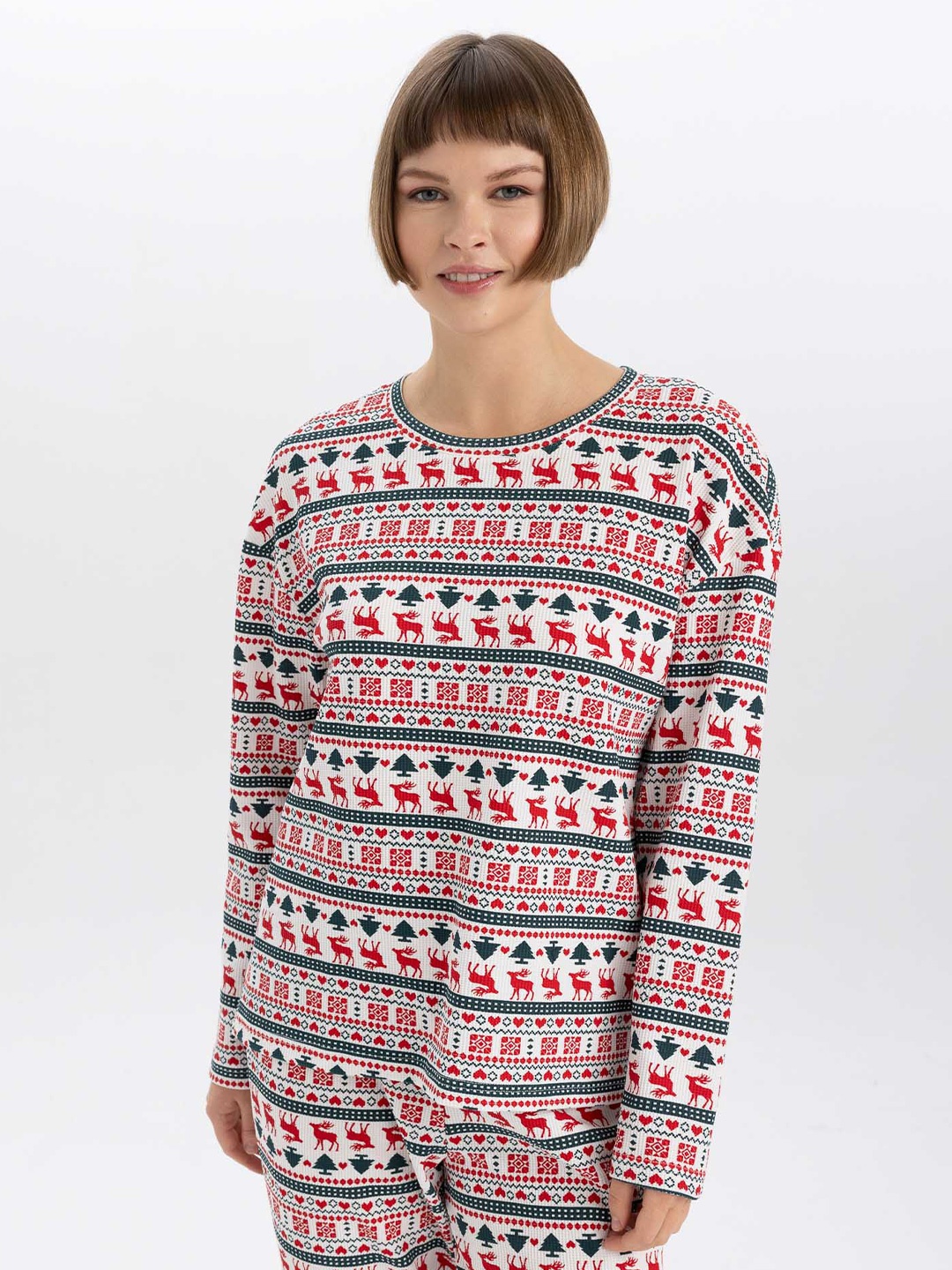 

DeFacto Fair Isle Printed Round Neck Lounge Top, Red