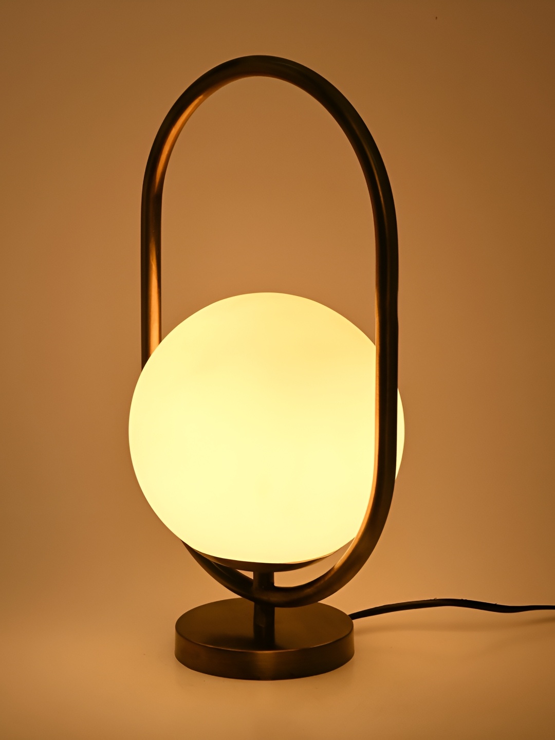 

Afast Gold Toned & White Spherical Shaped Glass Table Lamp with Adjustable Cord
