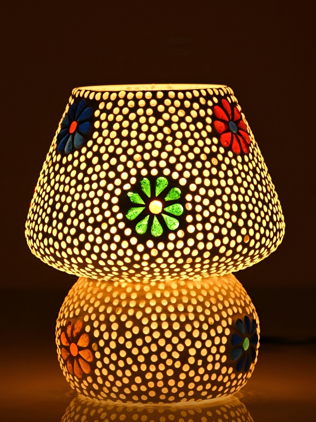 

Afast White & Red Glass Table Lamp with Adjustable Cord