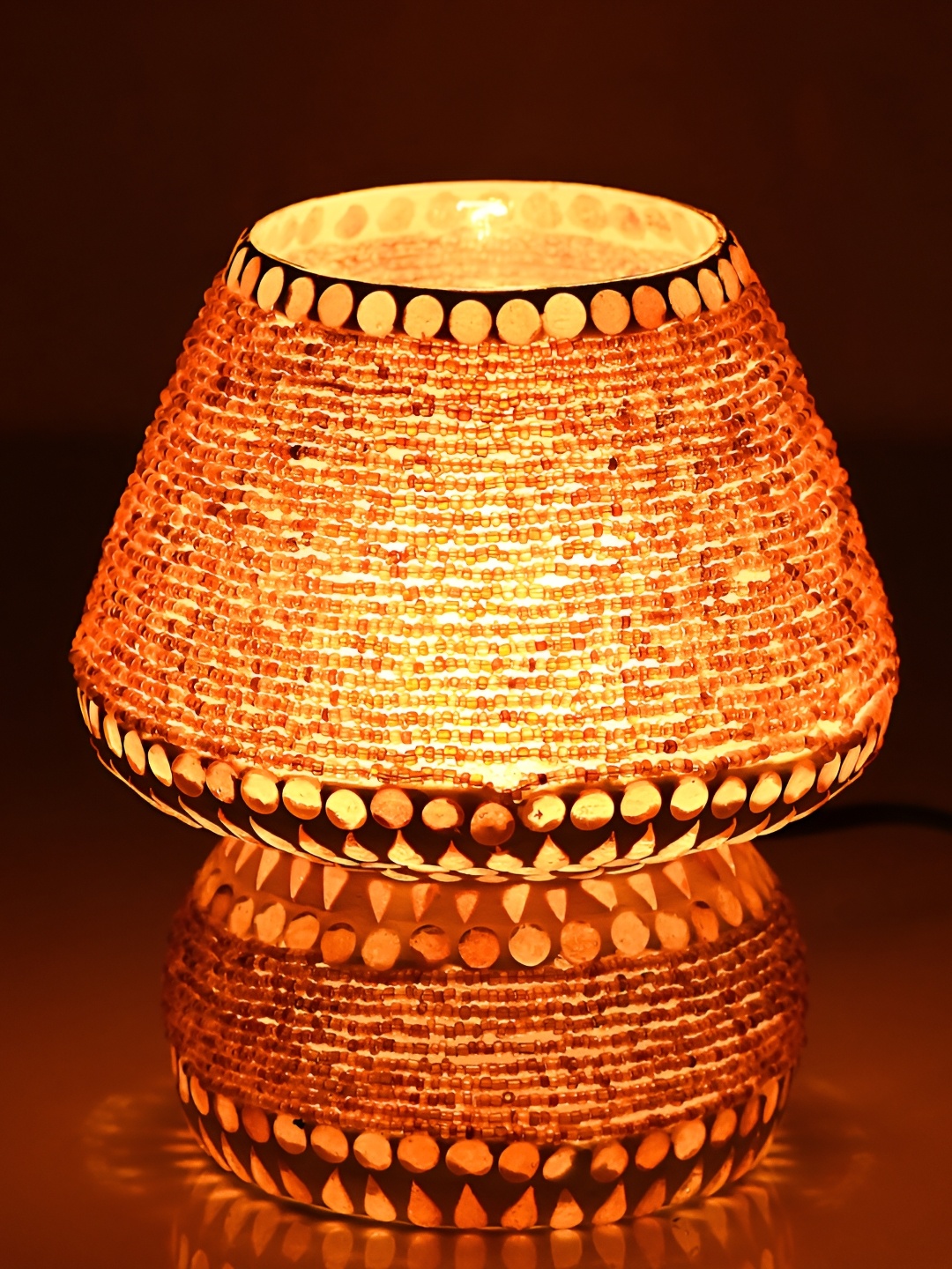 

Afast White & Brown Glass Table Lamp with Adjustable Cord