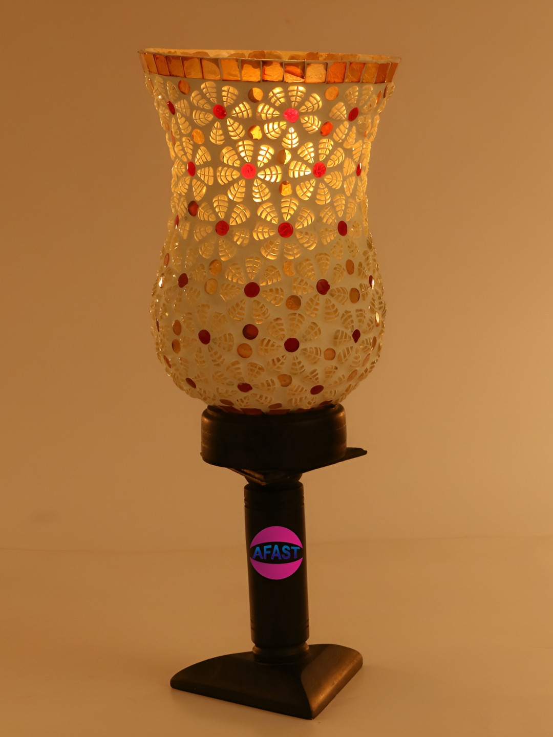 

Afast White & Red Glass Table Lamp with Adjustable Cord