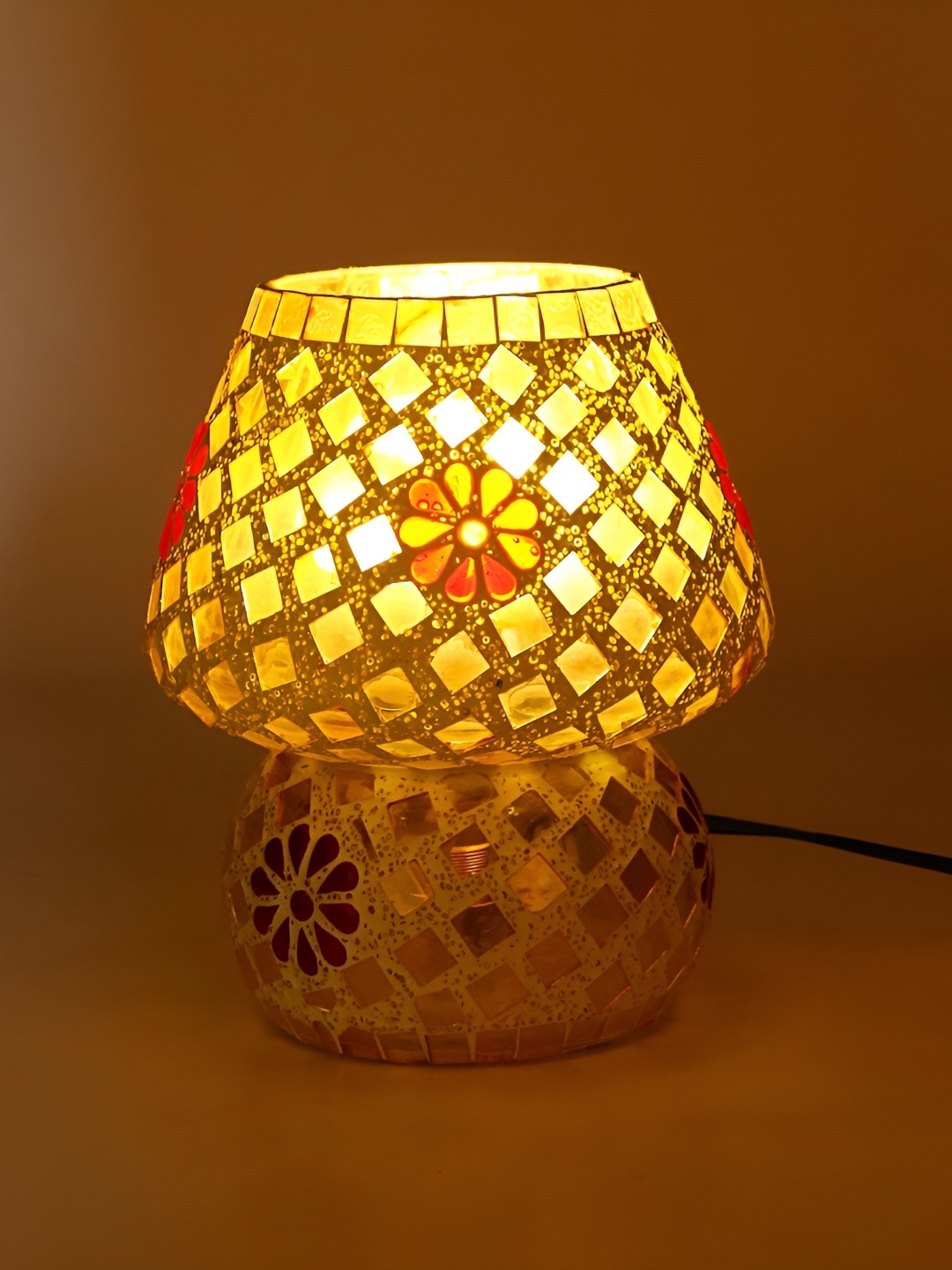 

Afast Gold Toned & Cream Printed Metal Abstract Shaped With Adjustable Cord Table Lamp