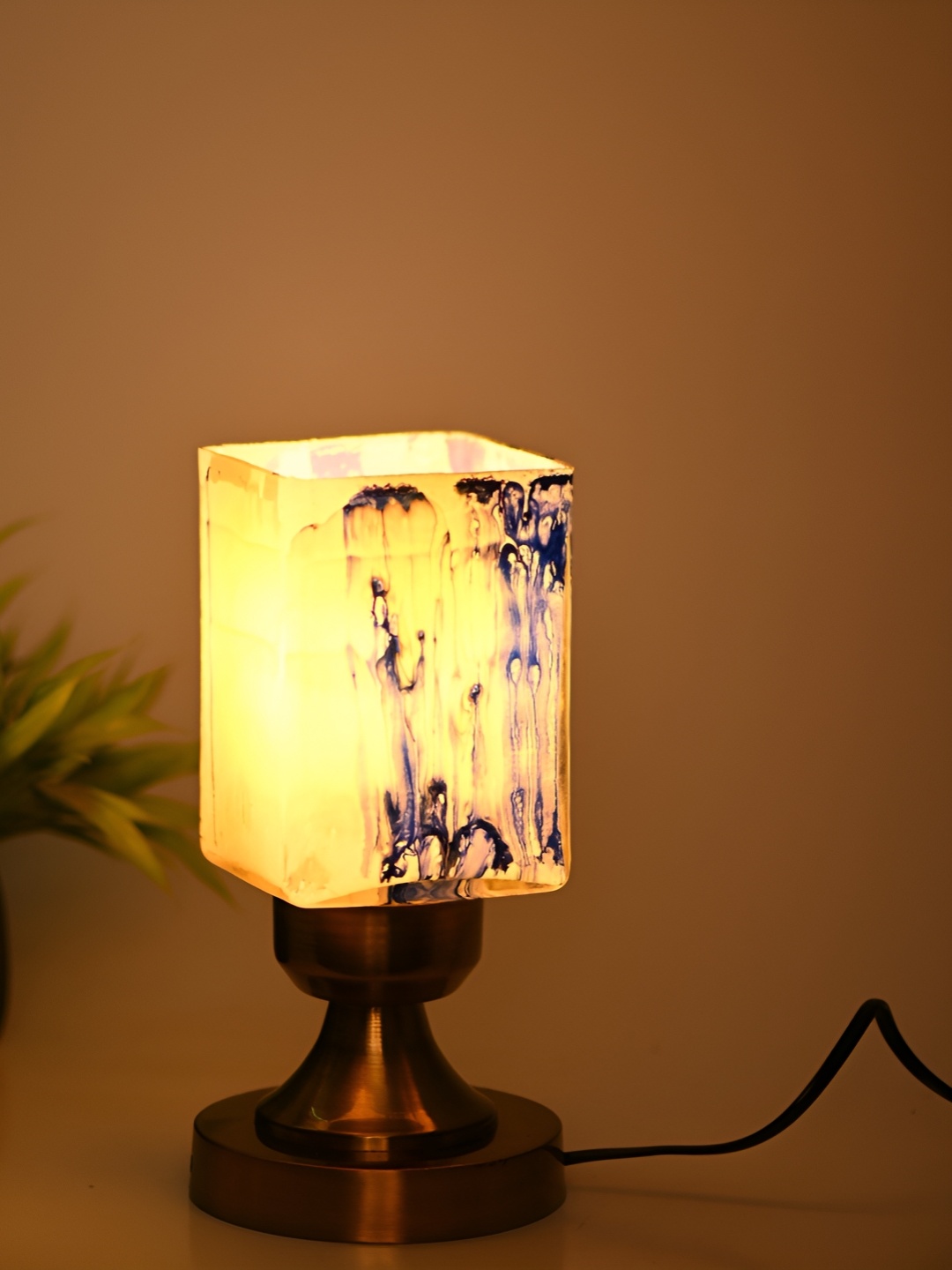 

Afast Gold Toned & Off White Printed Bell Shaped Glass Table Lamp with Adjustable Cord