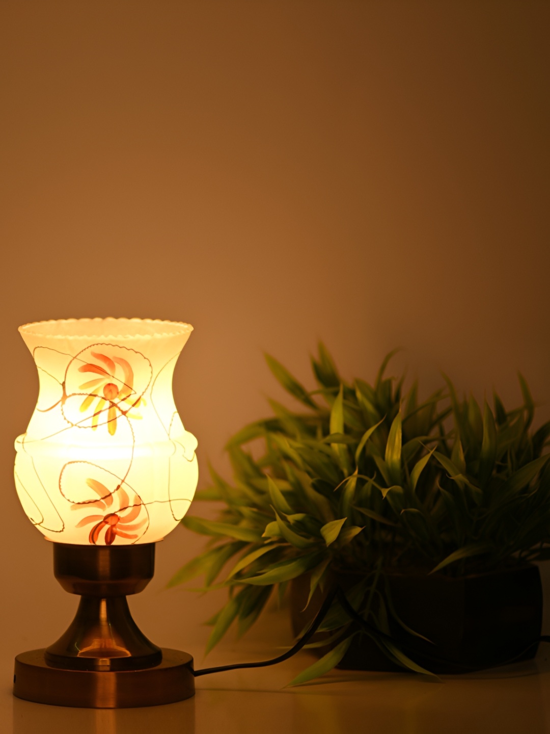 

Afast Yellow & Gold Toned Textured Contemporary Glass Table Lamp with Adjustable Cord