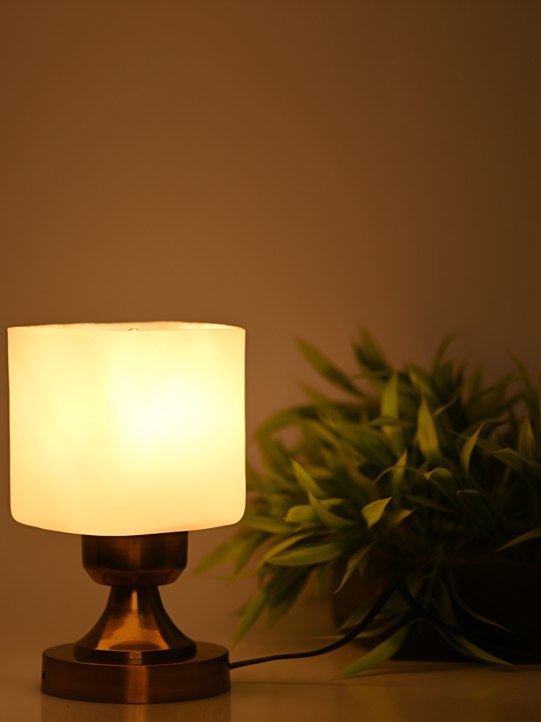 

Afast Yellow Textured Contemporary Glass Table Lamp with Adjustable Cord