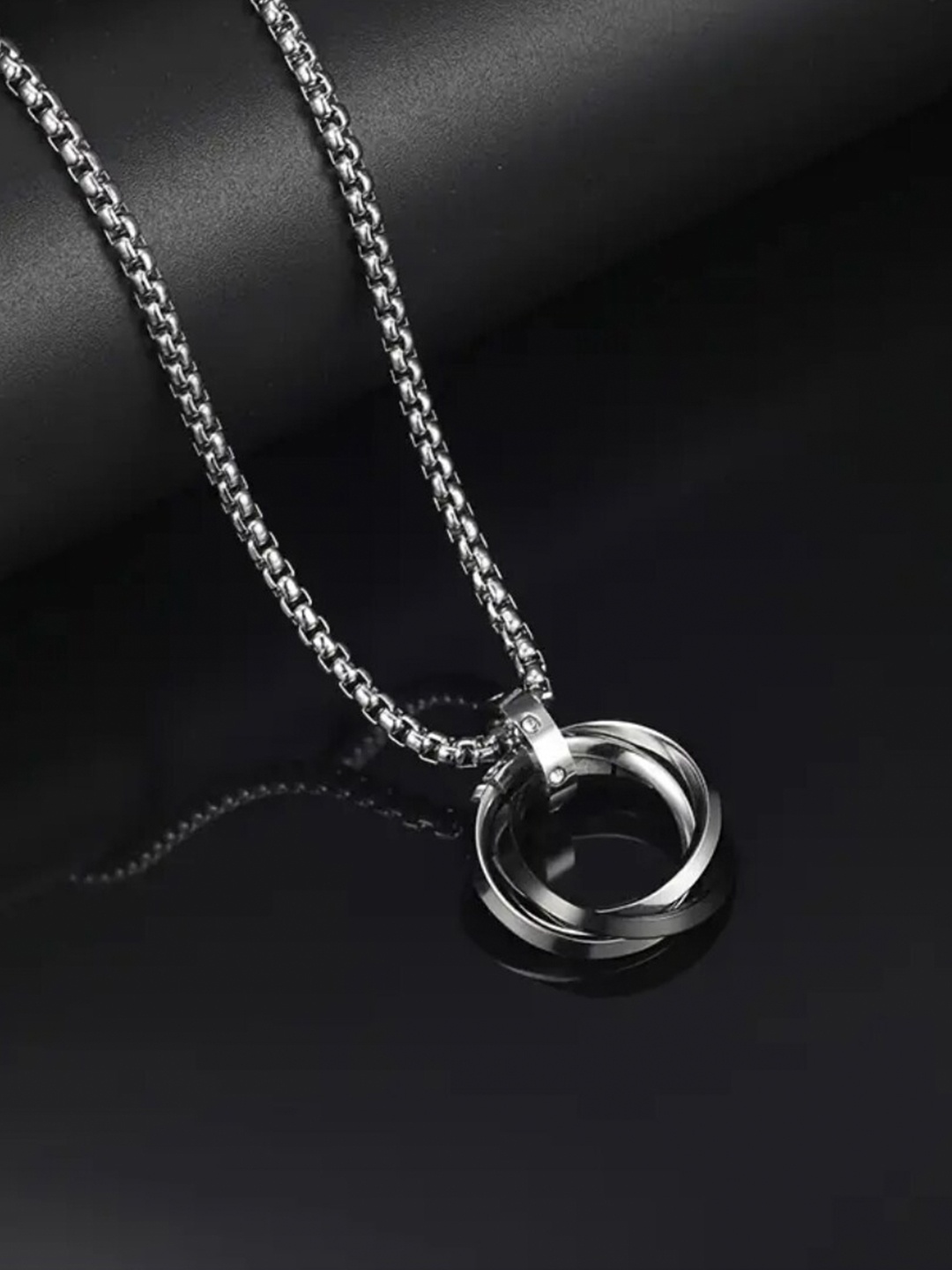 

WROGN Men Stone-Studded Stainless Steel Chain, Silver