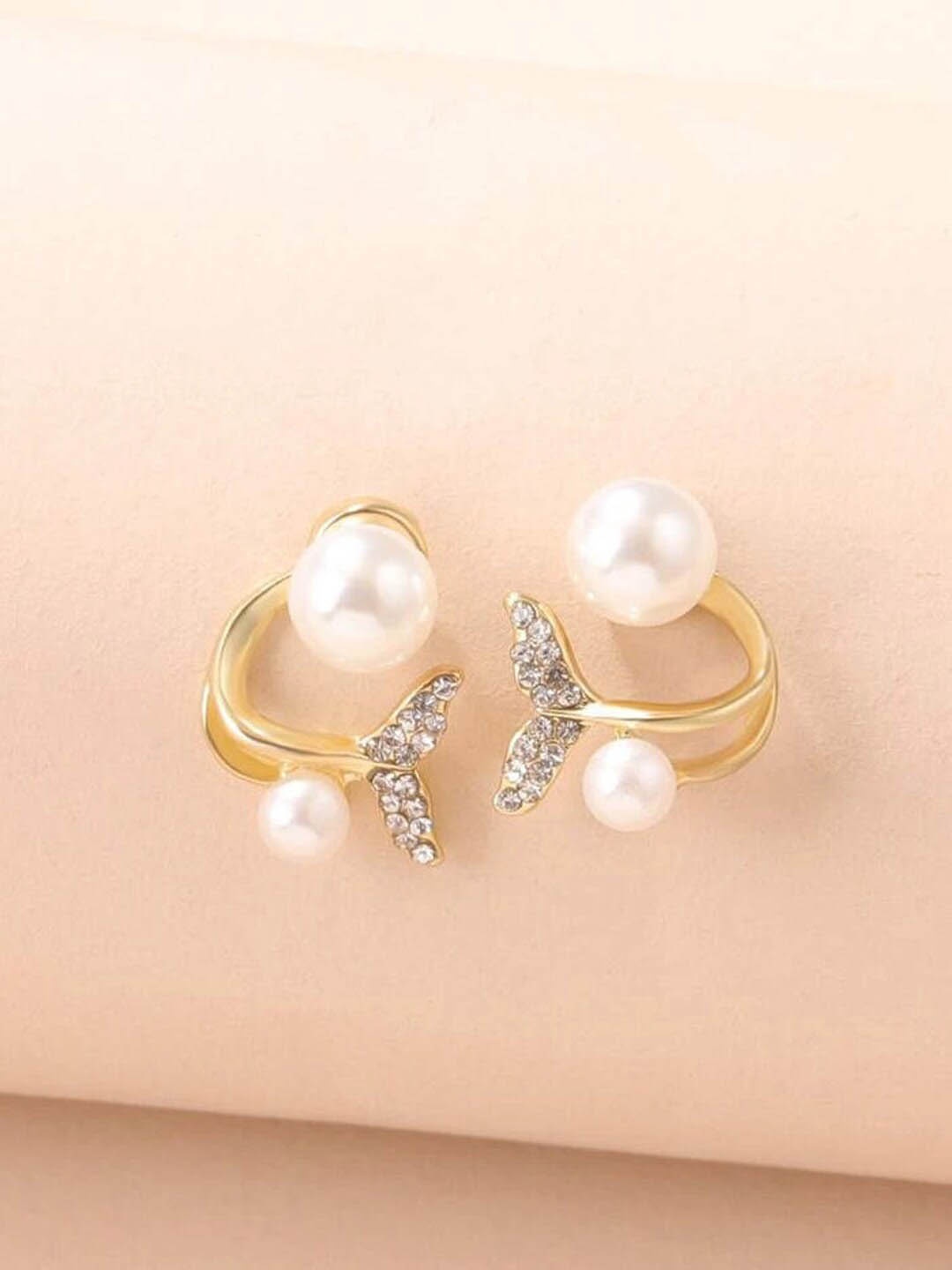 

VAGHBHATT Gold-Plated Pearl-Studded Fish Tail Stud Earrings