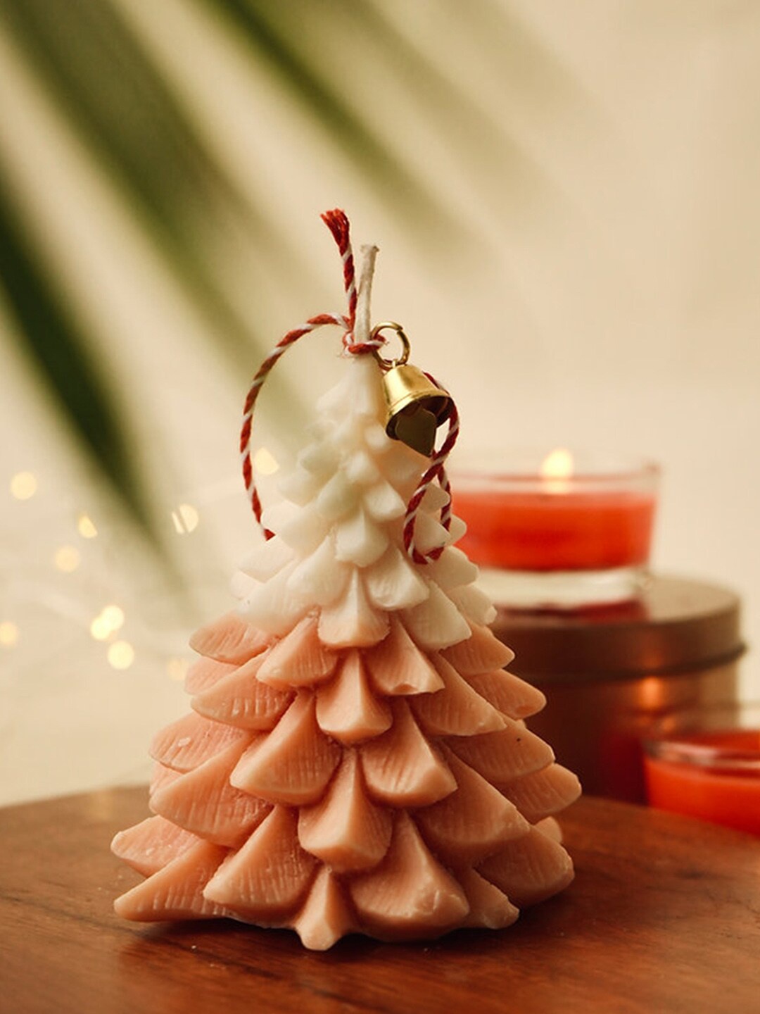 

Aromatic Fables Orange & White Scented Christmas Tree Candle