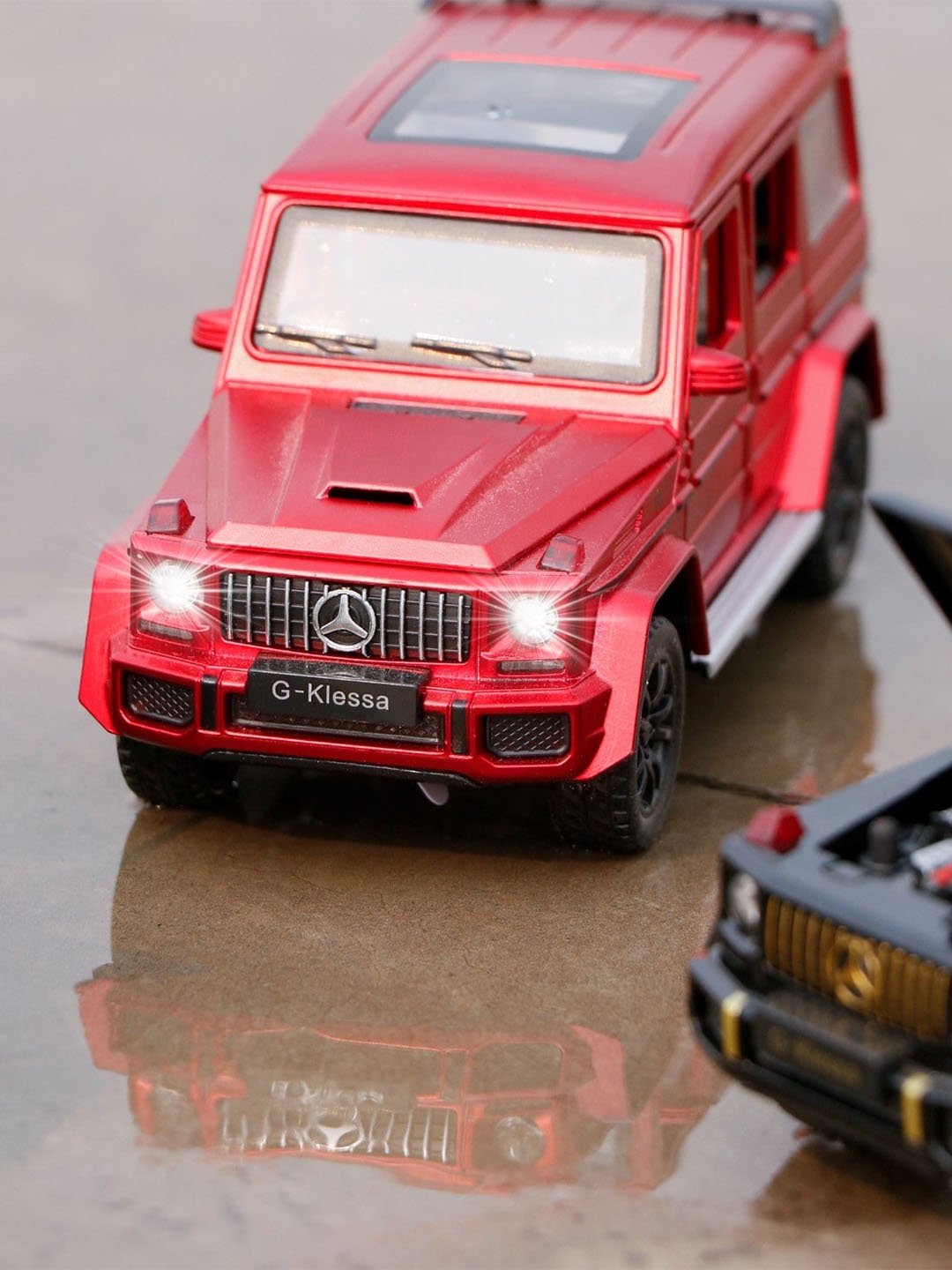 

zest 4 toyz Kids Openable Doors Pullback Toy Car, Red