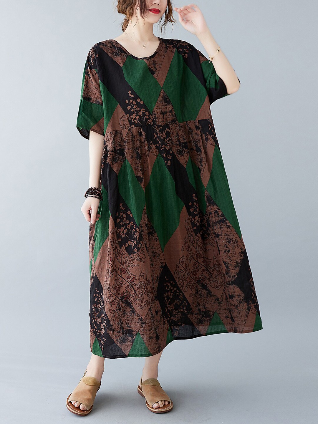 

JC Mode Geometric Printed Round Neck Gathered A-Line Dress, Brown