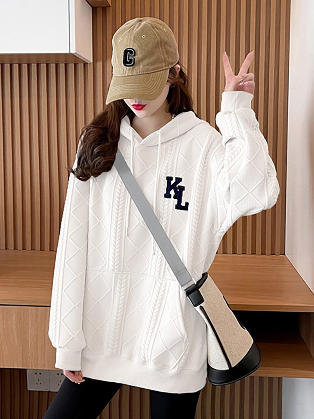 

JC Mode Self Design Hooded Long Sleeves Pullover Sweatshirt, White