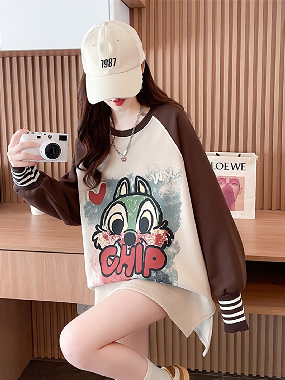 

JC Mode Graphic Printed Longline Pullover Sweatshirt, Coffee brown