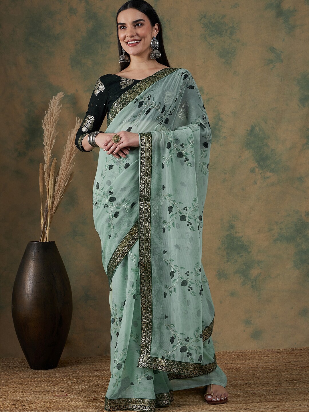 

Sangria Floral Printed Pure Chiffon Saree, Green
