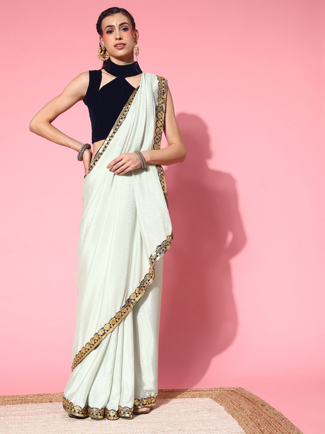 

MAHALASA Ethnic Motifs Woven Design Sequinned Detailed Pure Georgette Saree, Green