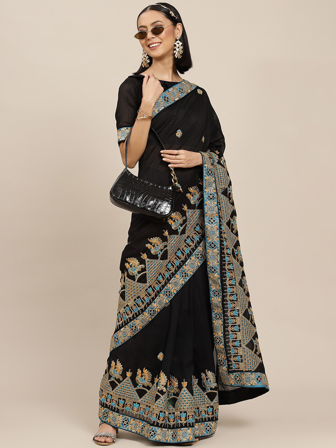 

MAHALASA Ethnic Motifs Embroidered Saree, Black