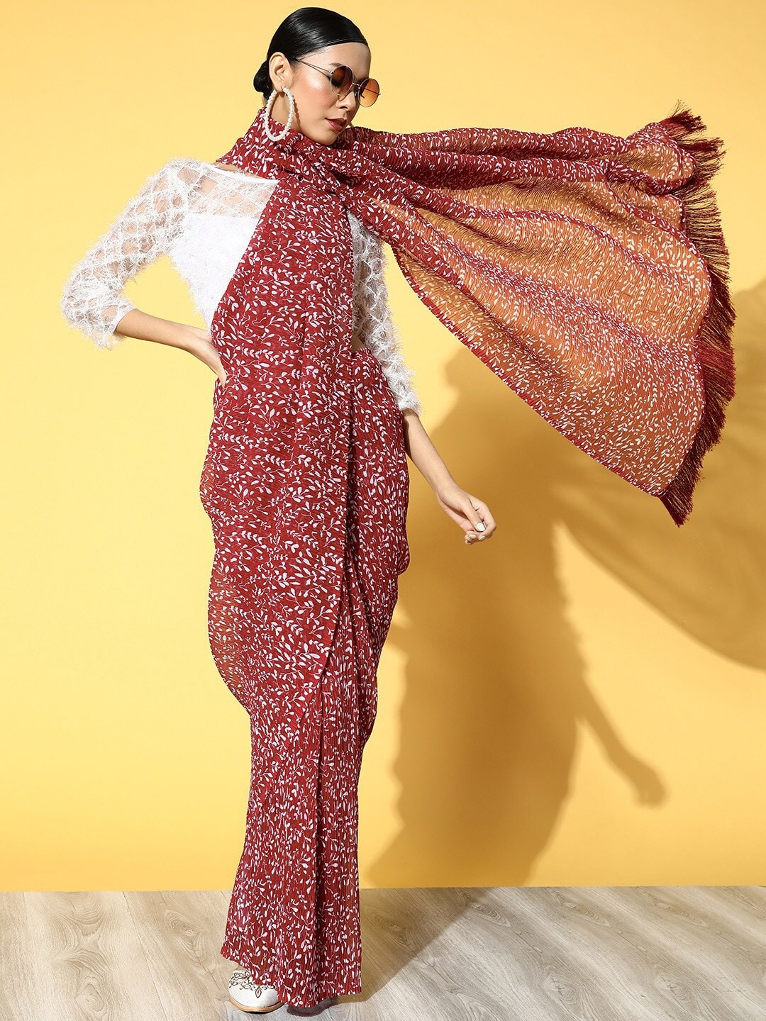 

MAHALASA Floral Printed Pure Georgette Saree, Maroon