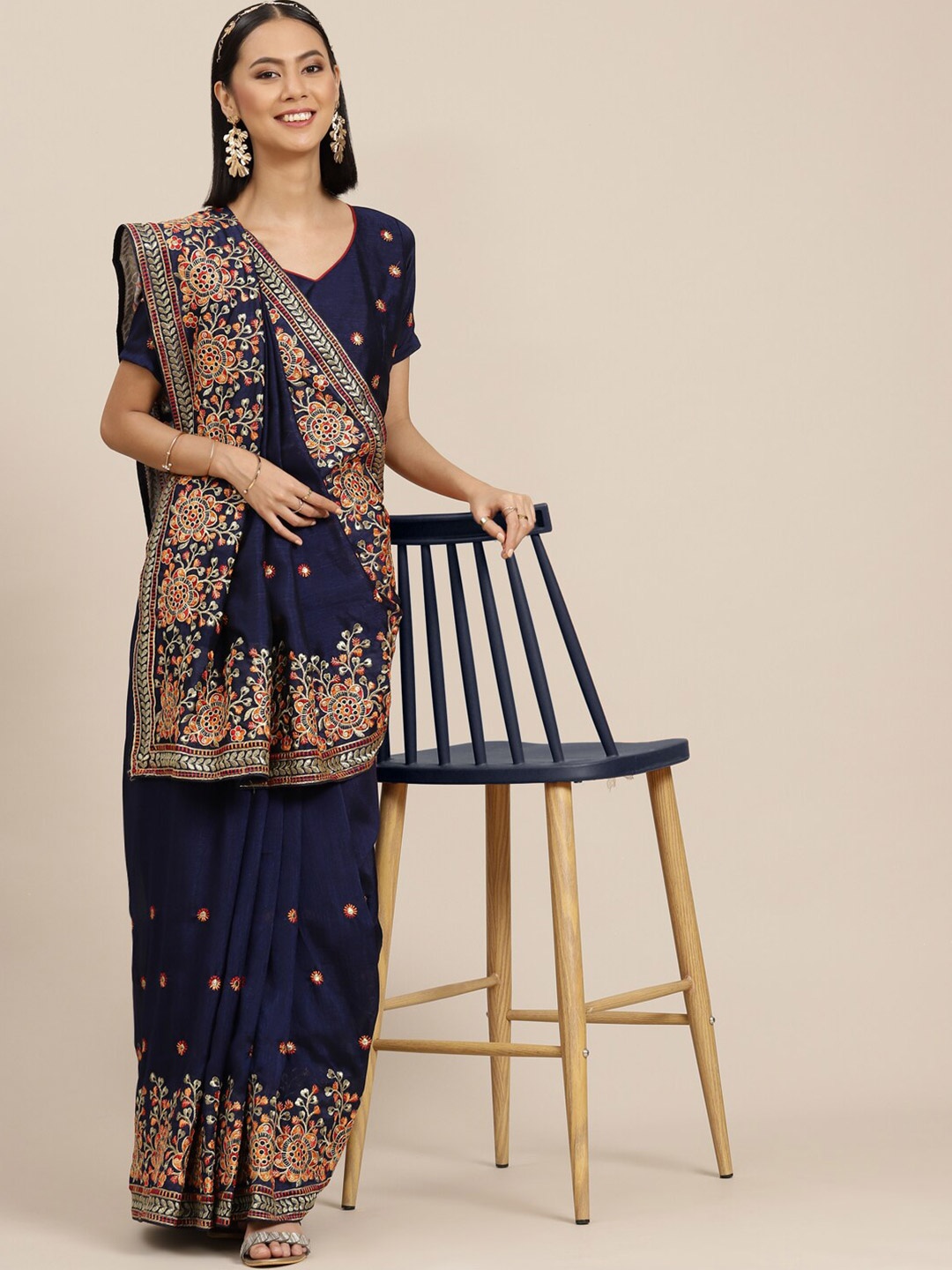 

MAHALASA Floral Embroidered Pure Georgette Saree, Navy blue